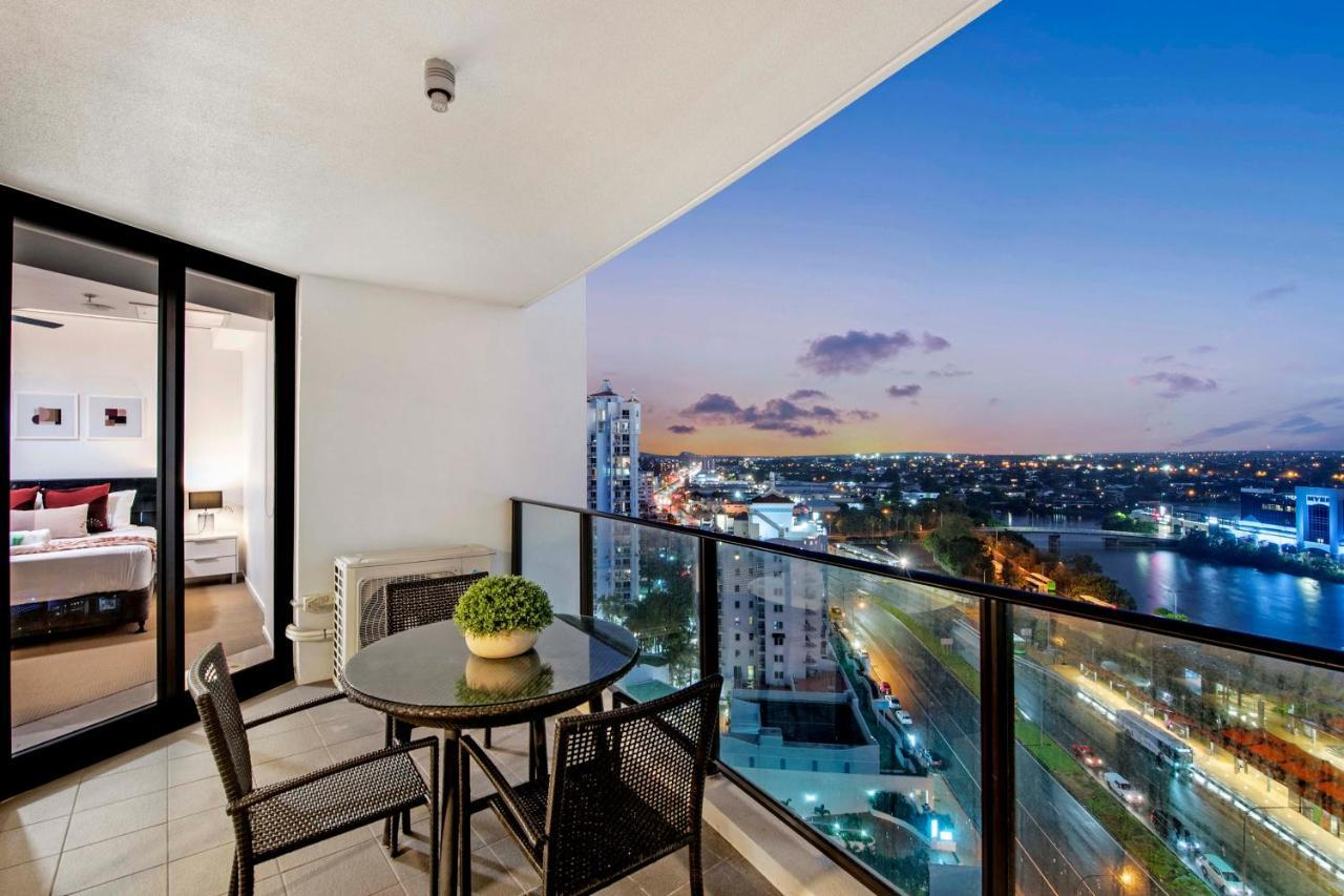 Sierra Grand Broadbeach - Self Contained & Privately Managed Apartments Gold Coast Dış mekan fotoğraf