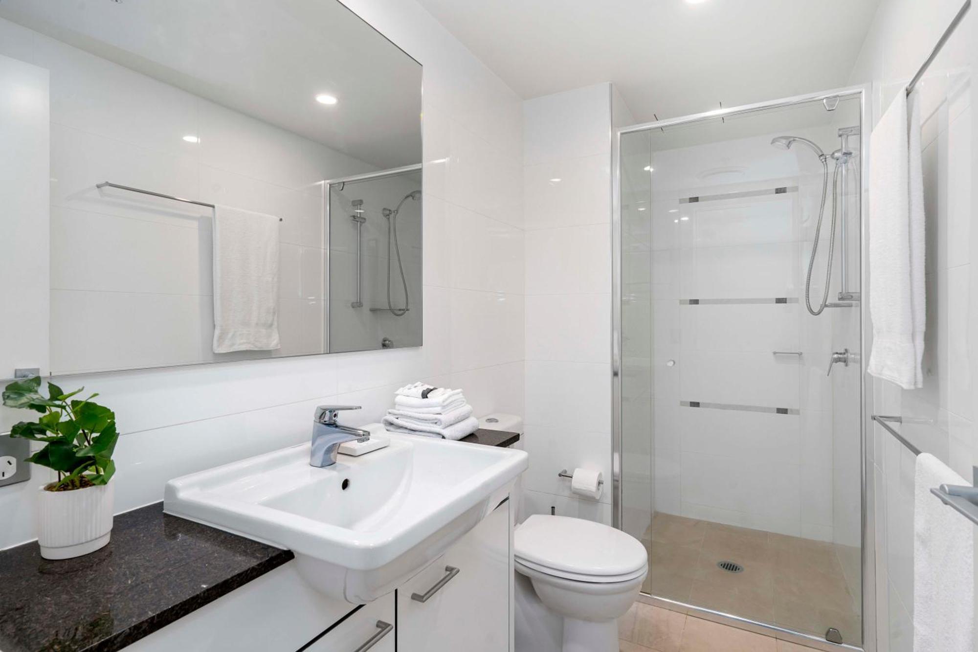 Sierra Grand Broadbeach - Self Contained & Privately Managed Apartments Gold Coast Dış mekan fotoğraf