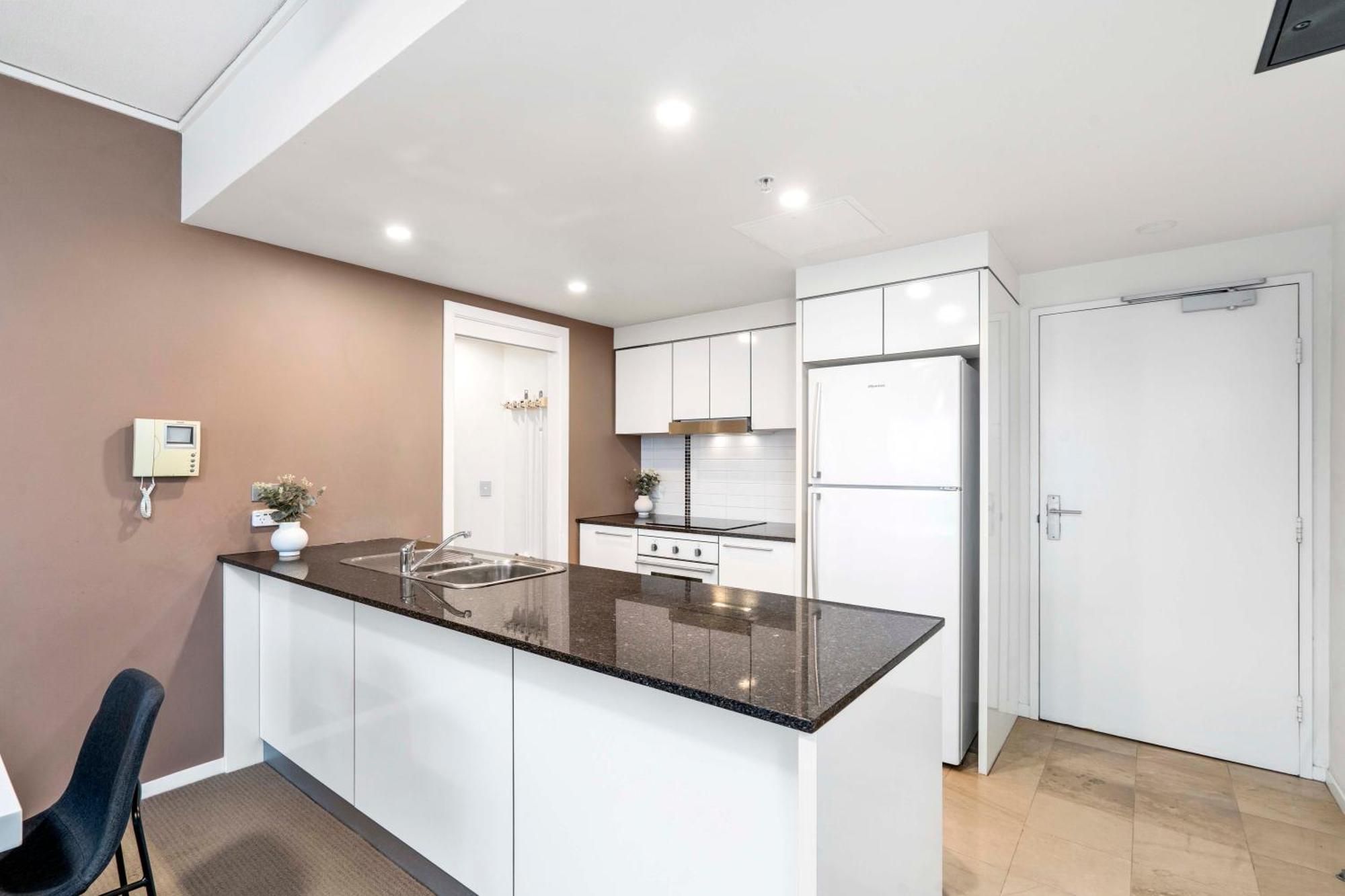 Sierra Grand Broadbeach - Self Contained & Privately Managed Apartments Gold Coast Dış mekan fotoğraf