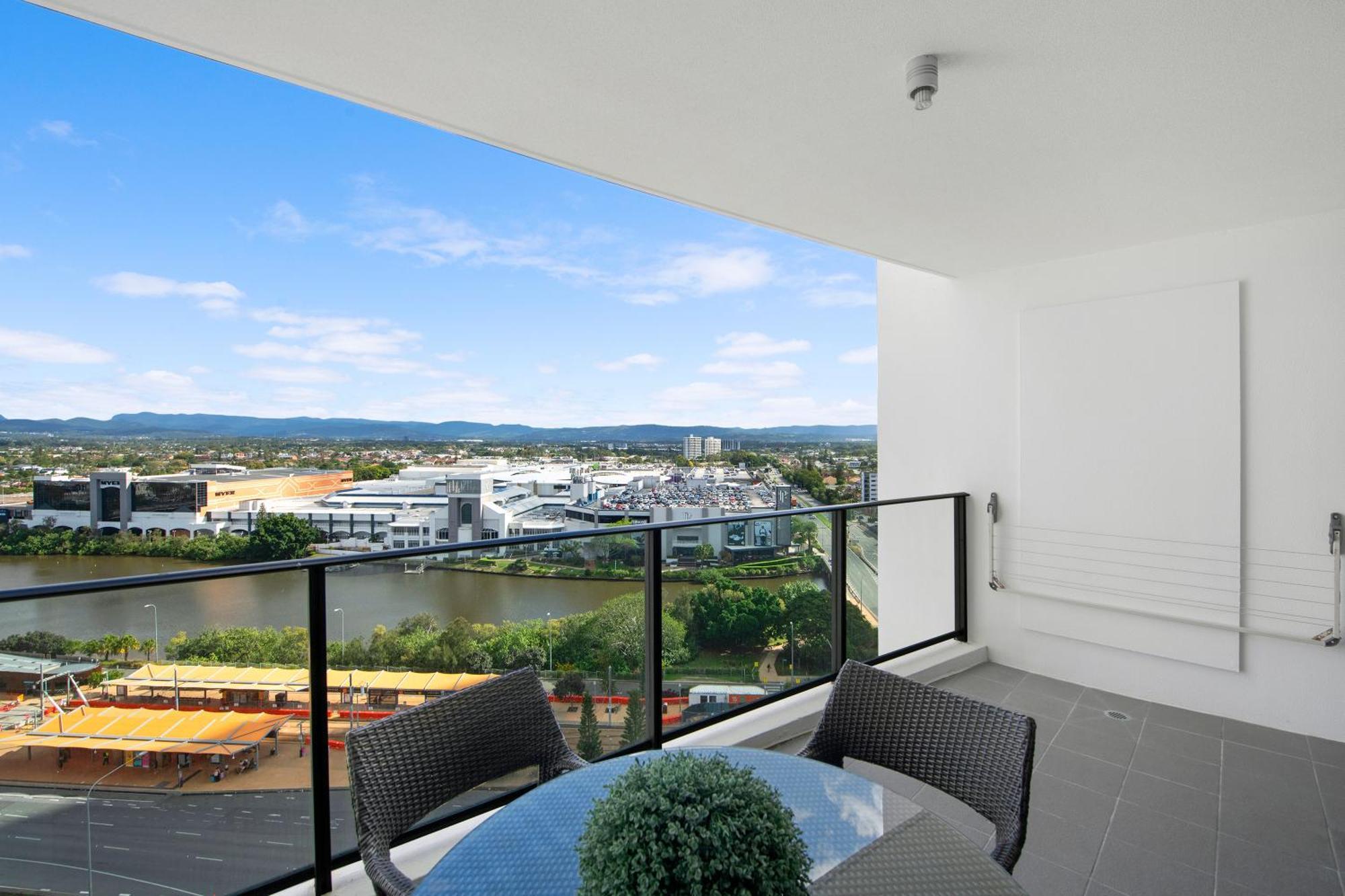 Sierra Grand Broadbeach - Self Contained & Privately Managed Apartments Gold Coast Dış mekan fotoğraf