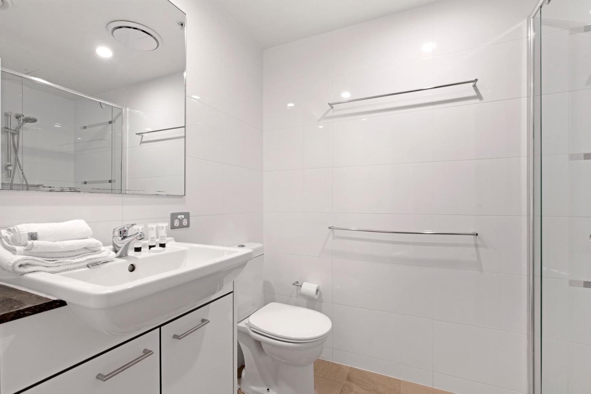 Sierra Grand Broadbeach - Self Contained & Privately Managed Apartments Gold Coast Dış mekan fotoğraf