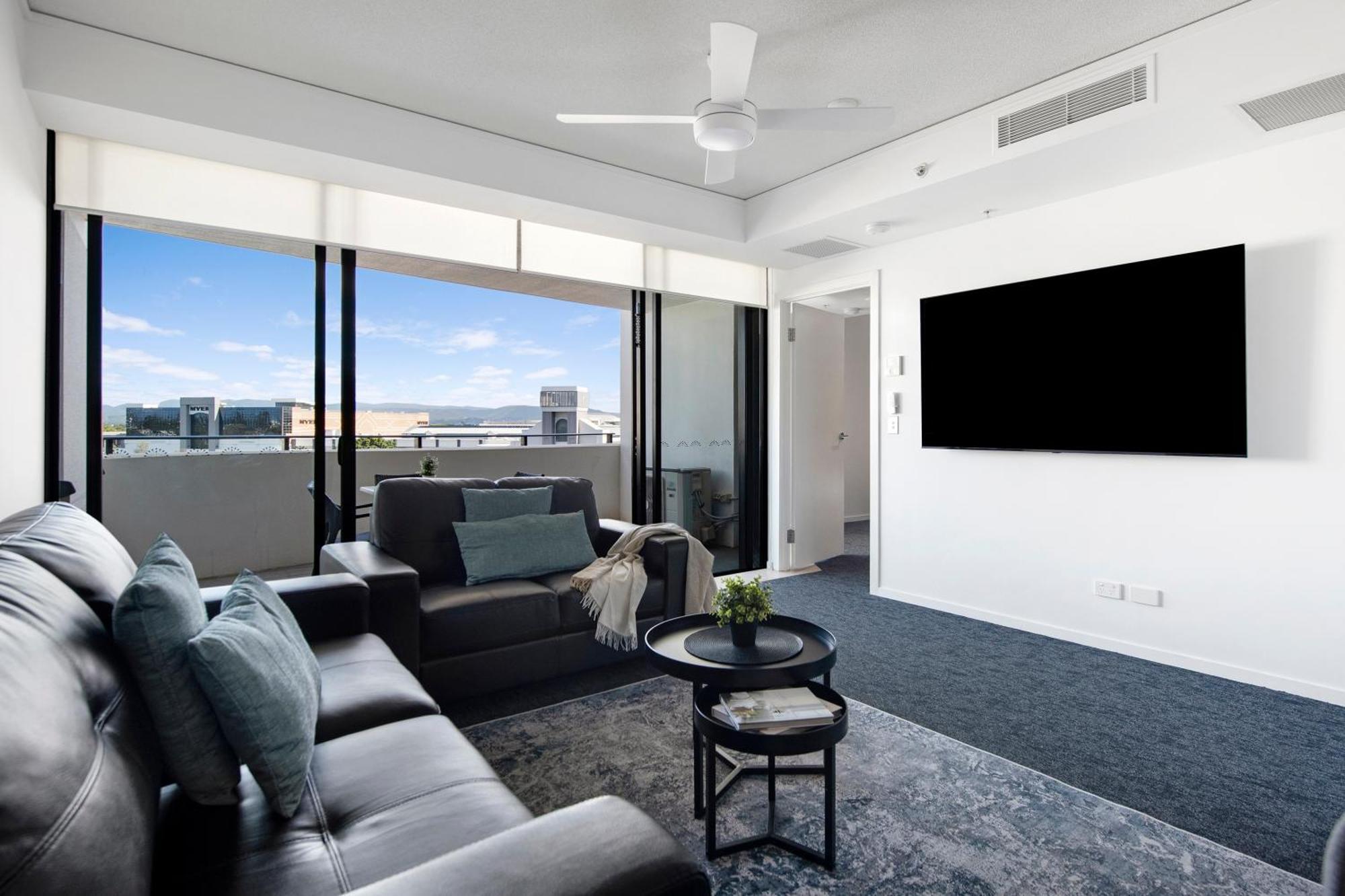 Sierra Grand Broadbeach - Self Contained & Privately Managed Apartments Gold Coast Dış mekan fotoğraf
